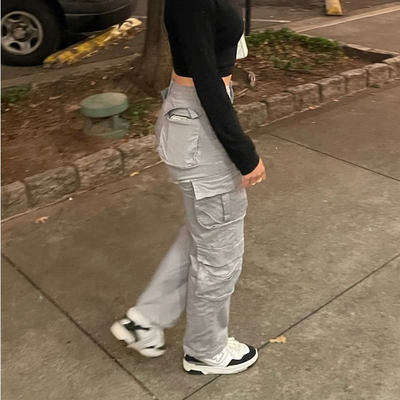 Cargo pants - Picture 2 of 2